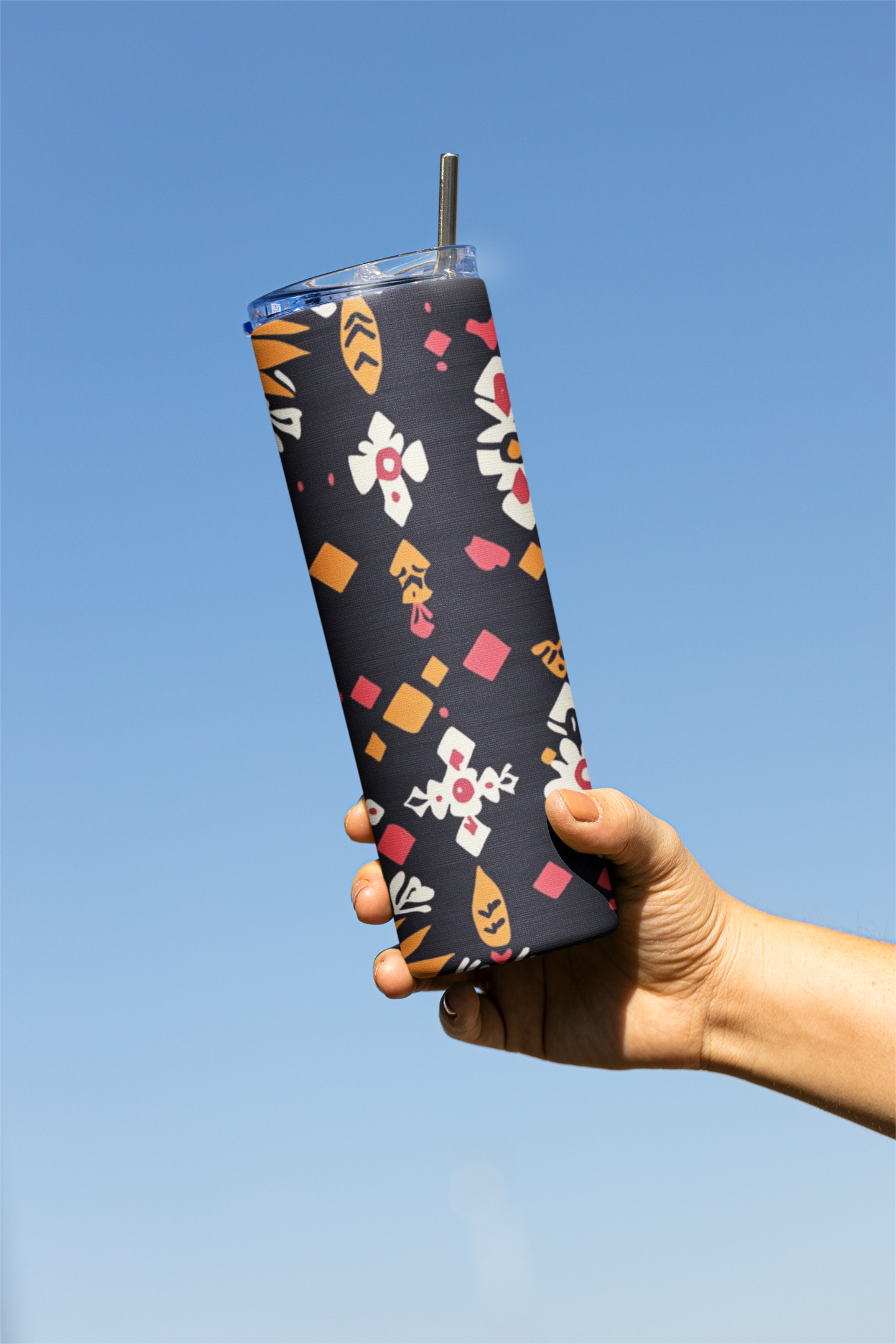 Black forest : Tumbler 600 Ml - (20 OZ ) high-quality stainless steel and feature double-wall vacuum insulation - Folk design