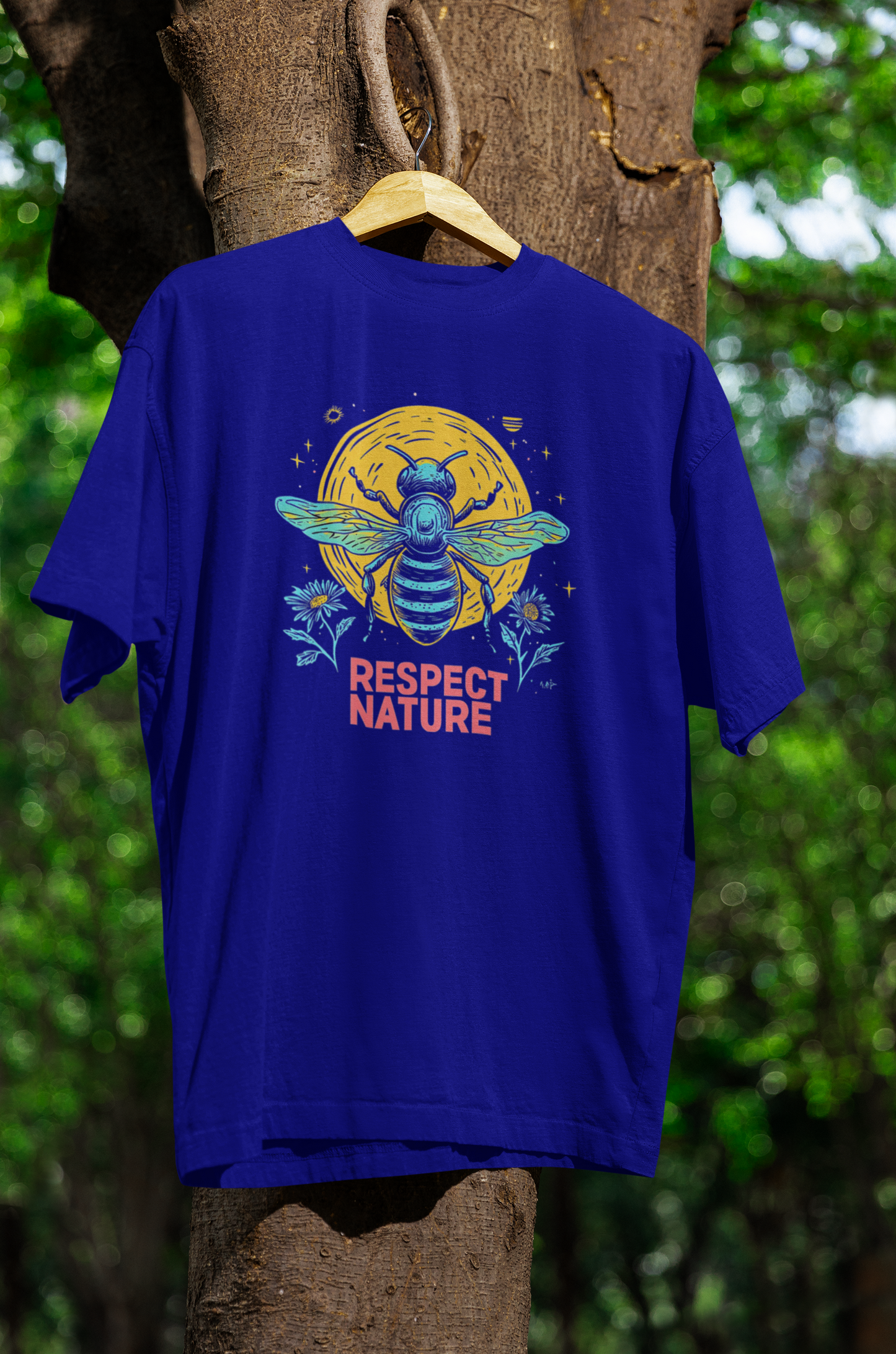 Loose Fit -BUMBLE BEES - NAVY BLUE -FRONT - Half Sleeve - Premium design Unisex cotton T-shirt - RESPECT NATURE